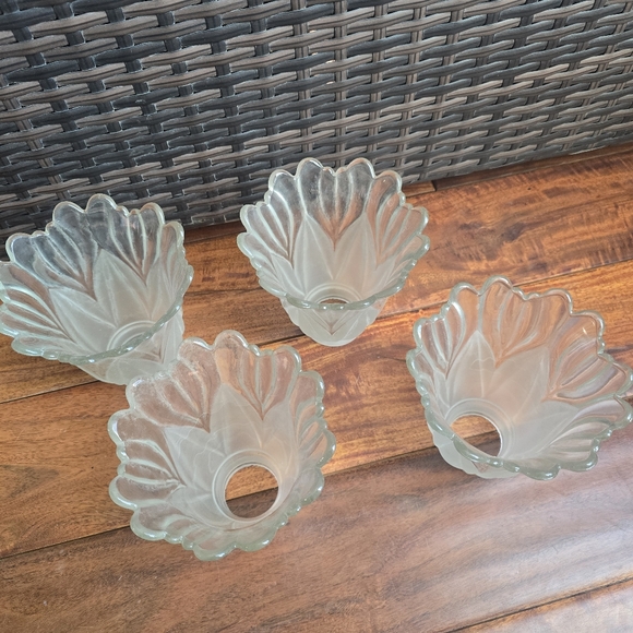 4 Glass Lamp Shades - Picture 2 of 3